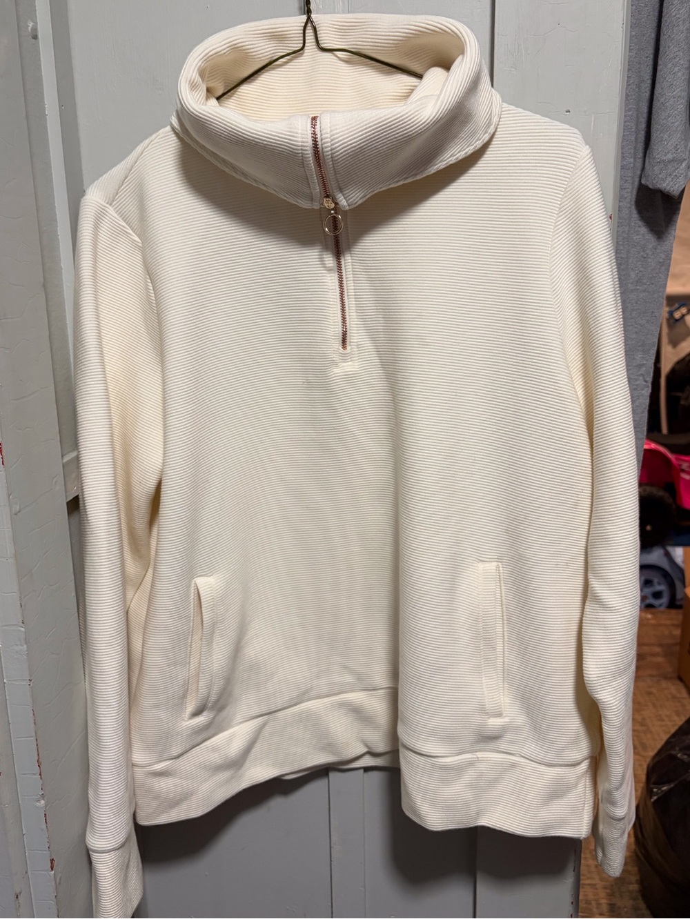 Womens stylus 1/4 zip sweater size m